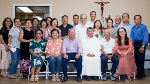 Các Ban Nghành Họp với Cha Quản Nhiệm